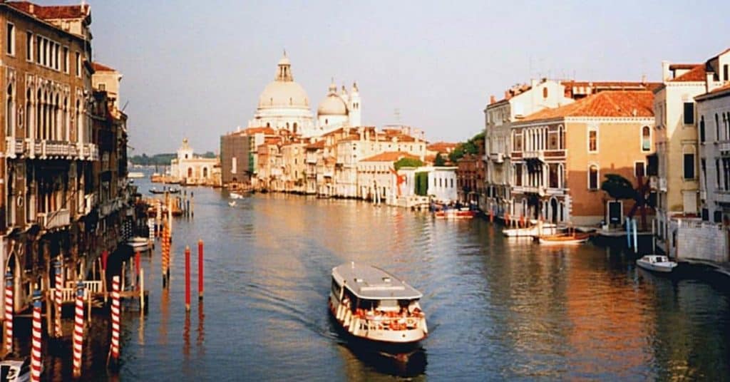 Venice 2 Day Itinerary and Travel Guide-featured