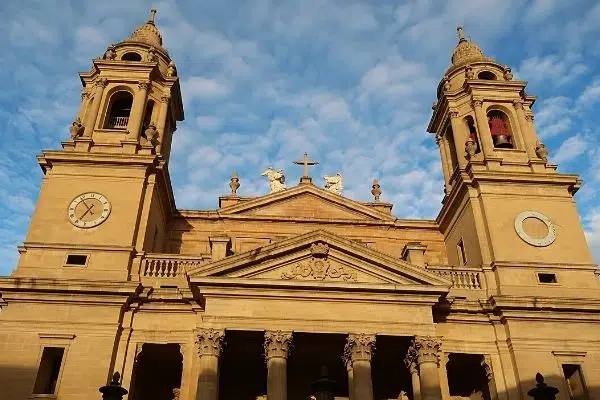 Pamplona cathedral on solo travel itinerary