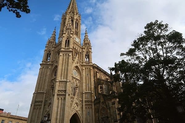 San Sebastian Cathedral for Solo Travel Guide