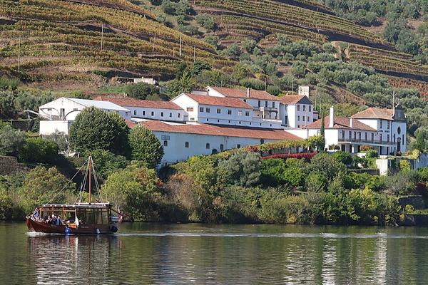 Douro Valley river cruise and winery Portugal