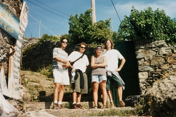 Hiking with solo hostelers in Cinque Terre