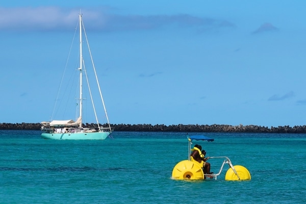 People doing water sports Nassau Bahamas
