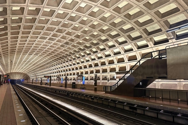 Arlington-Cemetary-Metro-Station