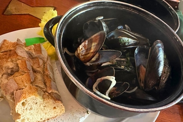 Mussels and bread Old Ebbit Grill Washington DC